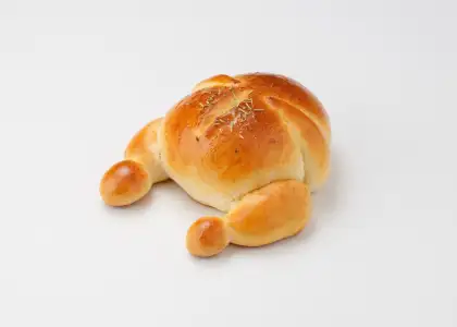 A turkey-shaped bun