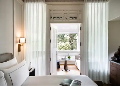 A look into the Junior Suite in METT Singapore