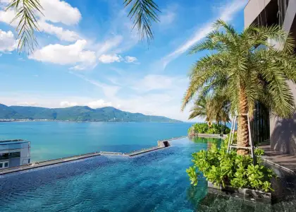 M Hotel Infinity Pool