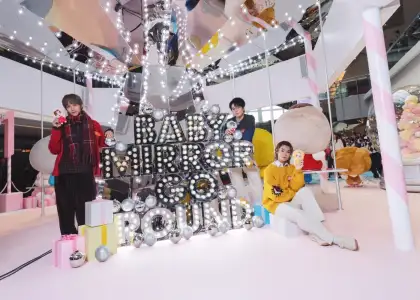 10 ‘BABY MIRROR GO ROUND’ at Festival Walk