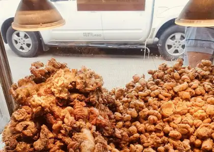 Chicharon bituka and bulaklak