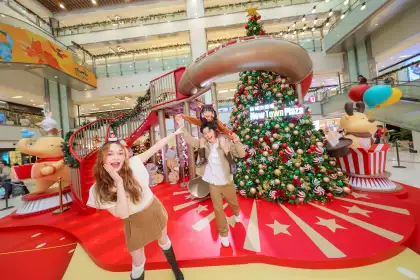 New Town Plaza NTP Sky Garden and Christmas Circus TOW Nival 4