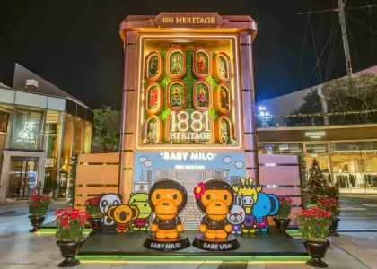 A giant claw machine with a 1.6 metre BABY MILO® in a Year of the Horse design