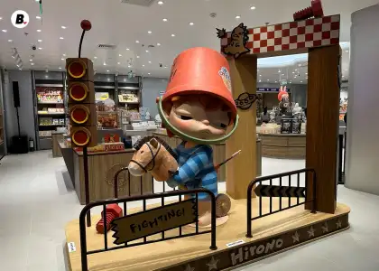 Hirono statue at POP MART SM Megamall