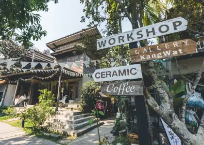 Workshop classes at Ban Khang Wat