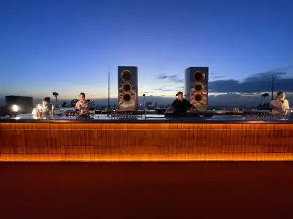 ÆTHER Rooftop bar