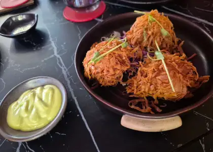 Large dumplings with wasabi mayo