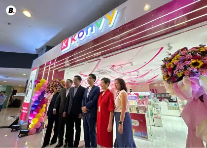 A photo of a store's grand opening ceremony