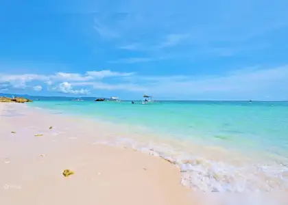 Boracay Tour Package (Island Hopping)