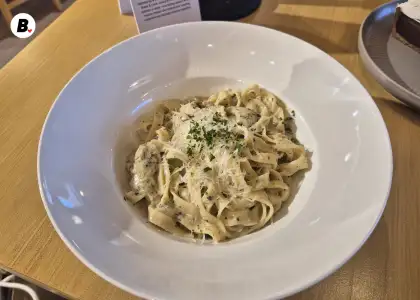 A white sauce based pasta