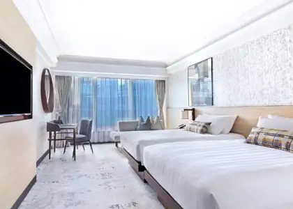 6 Harbour Grand Kowloon