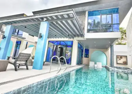 A blue-themed vacation home