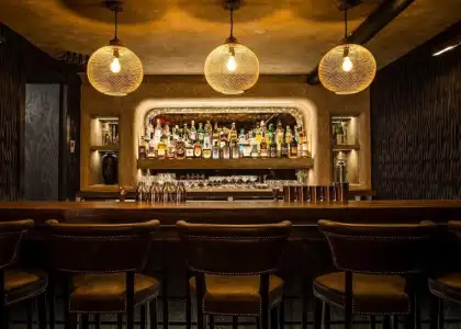Sip & Guzzle interior