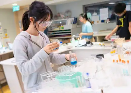 Student studying STEM at Island School - best Hong Kong International Schools - The Beat Asia