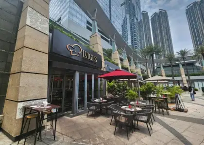 1 Luigi's exterior