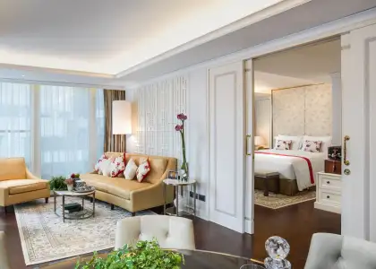 Pottinger Central Neighbourhood Guide