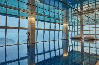 3 The Ritz-Carlton Hong Kong