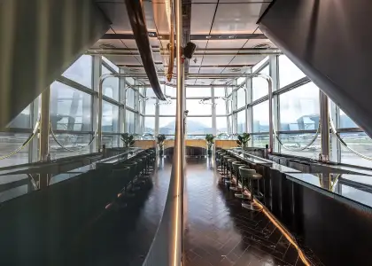 Plaza Premium Intervals Unveils Full Service Menu Takeaway Sets