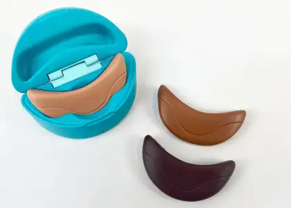 Zera Cooling Crescent Innovative Wearable Device For Menopause Relief Header