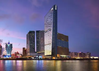 The Beat Stays Mandarin Oriental Macau Urban Retreat with Golden Service