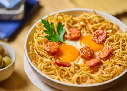 Chueca Broken Egg 1