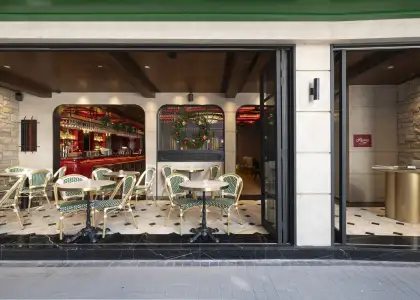 Landaus Semi Outdoor