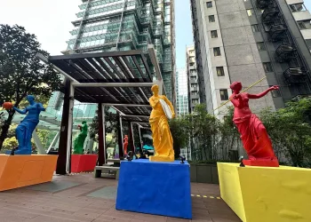 Pacific Place Art I Nstallations 1