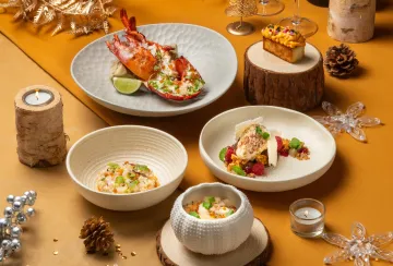 01 AIRSIDE Cafe Christmas Tasting Menu Group Shot Horizontal