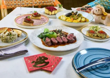 6 Course Chinese New Year Fireworks Dinner at The Bayside