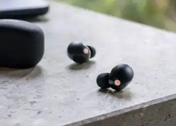 Sony WF-1000XM5 Earbuds: Are They the New Kings of Commuting?