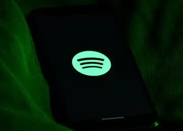 Spotify Launches Jam: Real-Time Listening Session for Friends