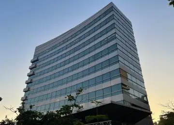 The Beat Stays: Le Meridien Hong Kong, Smart Living Meets Hotel in Solitude