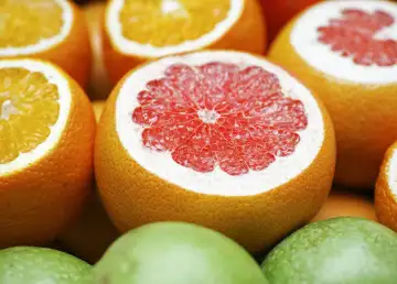 Skincare Picks: Products with Vitamin C for Bright, Radiant Skin