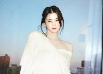 ‘Nevertheless’ Star Han So-Hee to Embark on First Fanmeeting World Tour