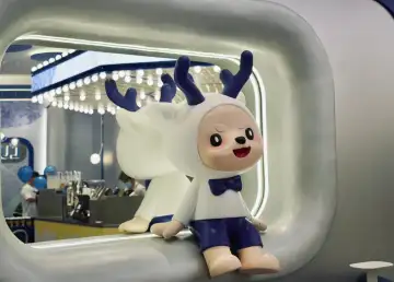 Luckin Coffee Opens Flagship Store in MY and Launches Coffee Mobile Truck