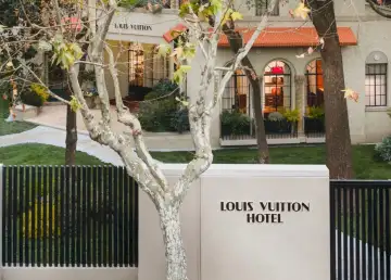 The Baan Trok Tua Ngork Transforms into the Louis Vuitton Hotel Bangkok