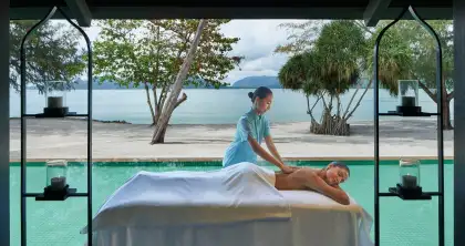 Outdoor Massage_Heavenly Spa by Westin
