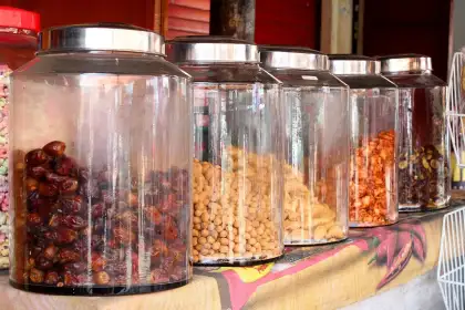 ramadan dates jars
