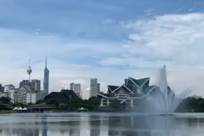 Titiwangsa Lake Boat Ride Experience