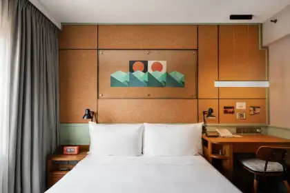 Eaton Hong Kong 3 Nights Pay for 2 Nights