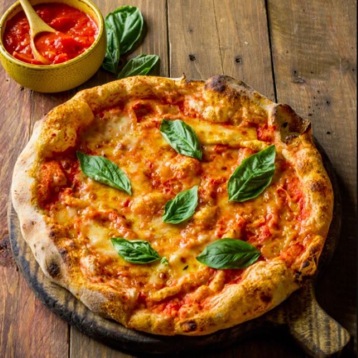 Amare La Cucina Manila Pizza