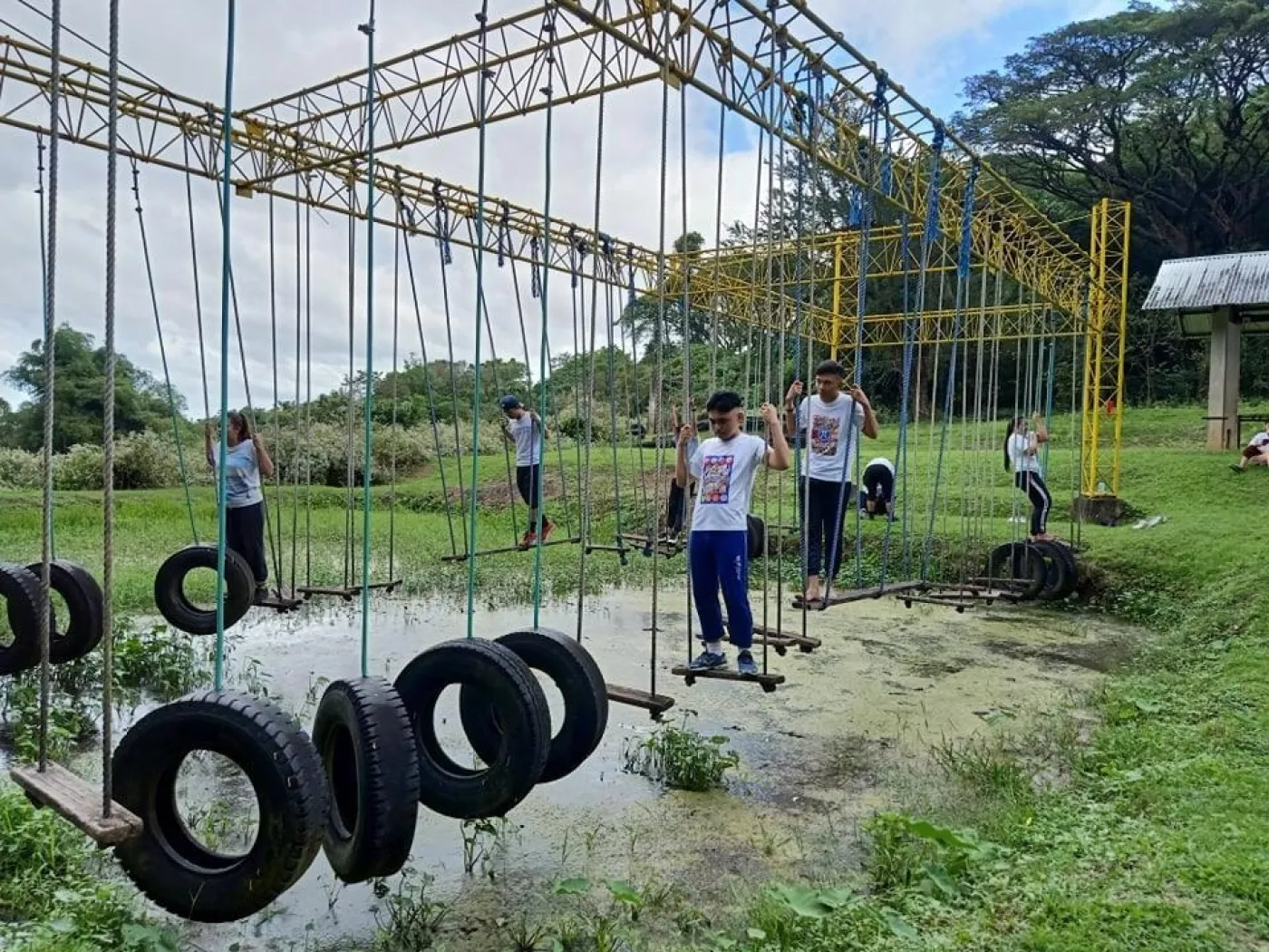 Falcon Crest Resort 2