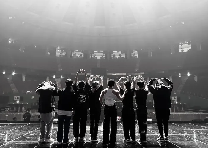HEADER ATEEZ Returns to PH