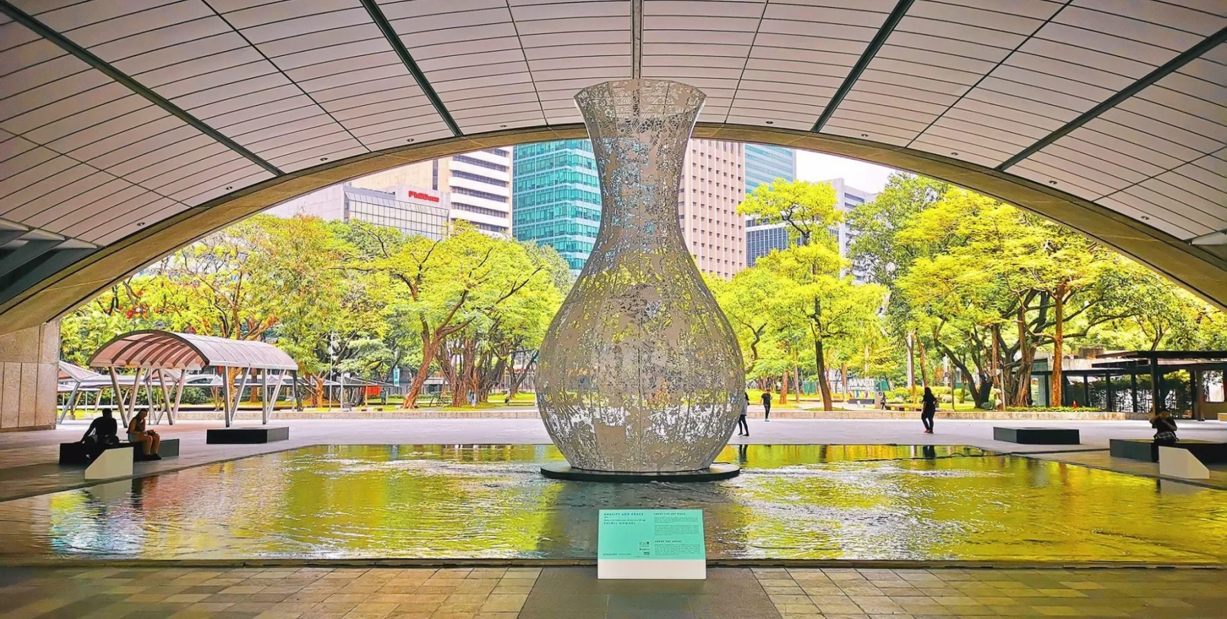 Ayala Triangle Gardens2