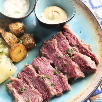 Fresh Corned Beef and Cabbage, Cierto Pub @ Parqal