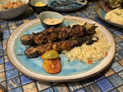 Chicken Souvlaki with Rice Pilaf, Cierto Pub @ Parqal
