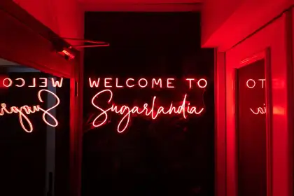 Sugarlandia Sign