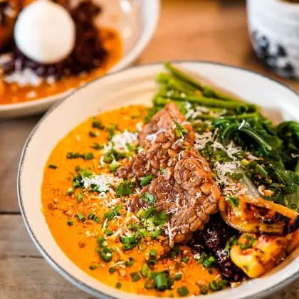 Nonie’s Tempeh Kare-Kare