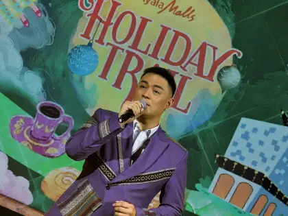 Jed Madela Performing at Ayala Malls' Holiday Trail
