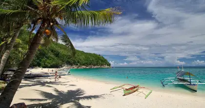 puting buhangin white sand beach